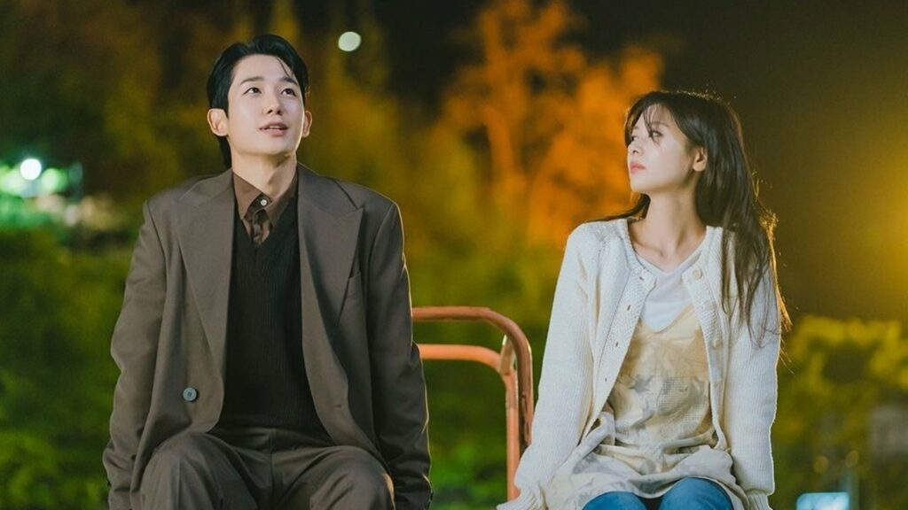 Jung Hae-in e Jung So-min no K-drama O Amor Mora ao Lado