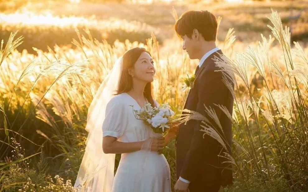 Kim Hee-ae e Park Hae-joon em O Mundo dos Casados, novo dorama na Globo.